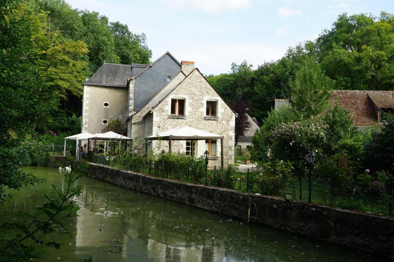 לינה וארוחת בוקר Cerelles Le Moulin De La Planche מראה חיצוני תמונה