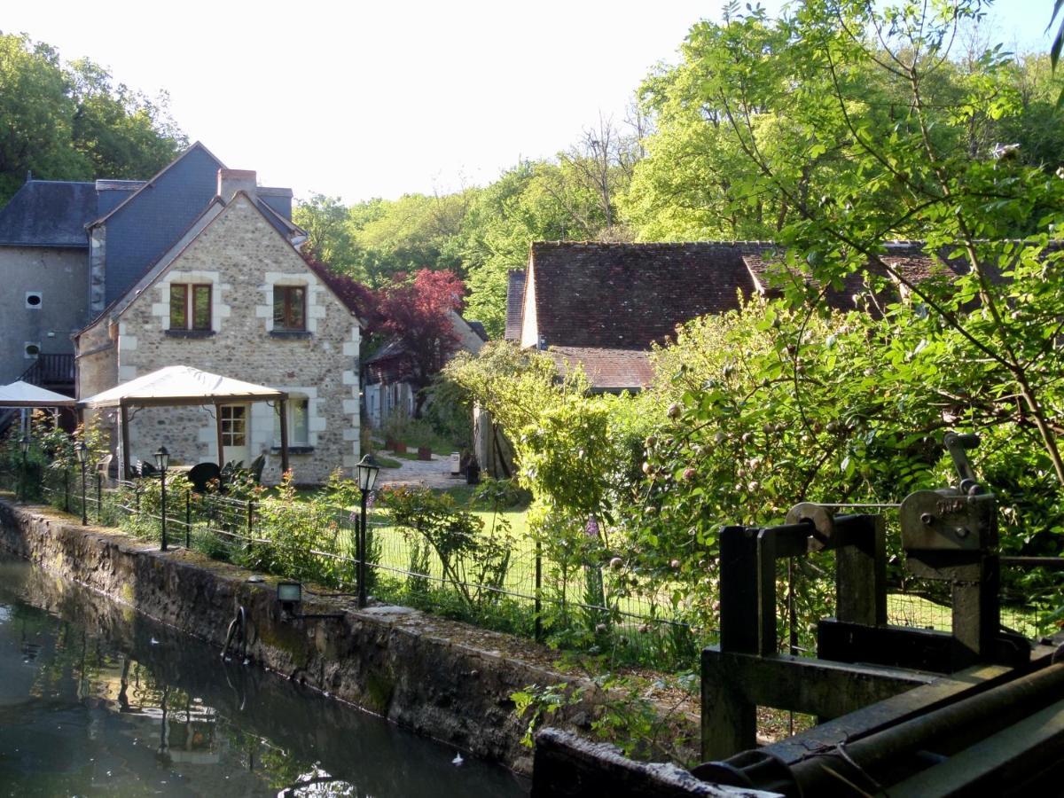 לינה וארוחת בוקר Cerelles Le Moulin De La Planche מראה חיצוני תמונה